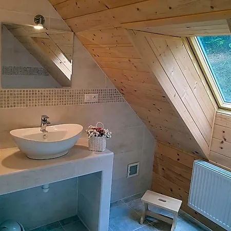Lodge Romeo Harmanec